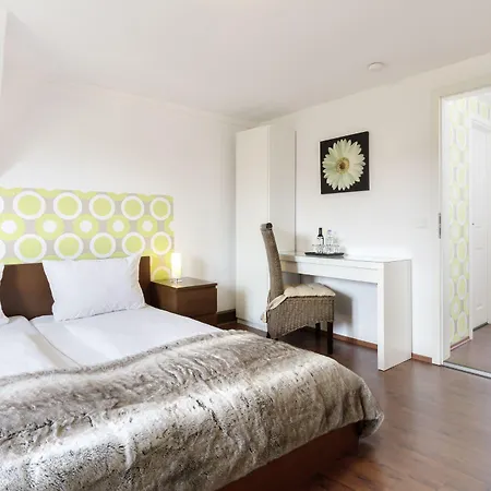 Rosa Hotel 3*