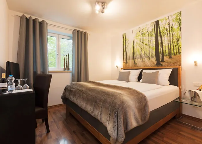 Rosa Hotell Allershausen